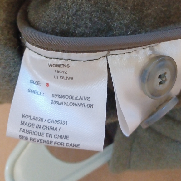 Woolrich Women's Olive Green Wool Vest Women's Size Small - Picture 6 of 14